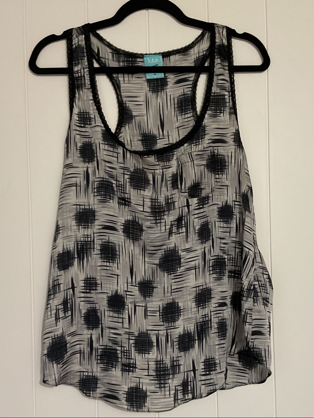 h.i.p. MADE IN THE USA Black and White Abstract Racerback Tank M